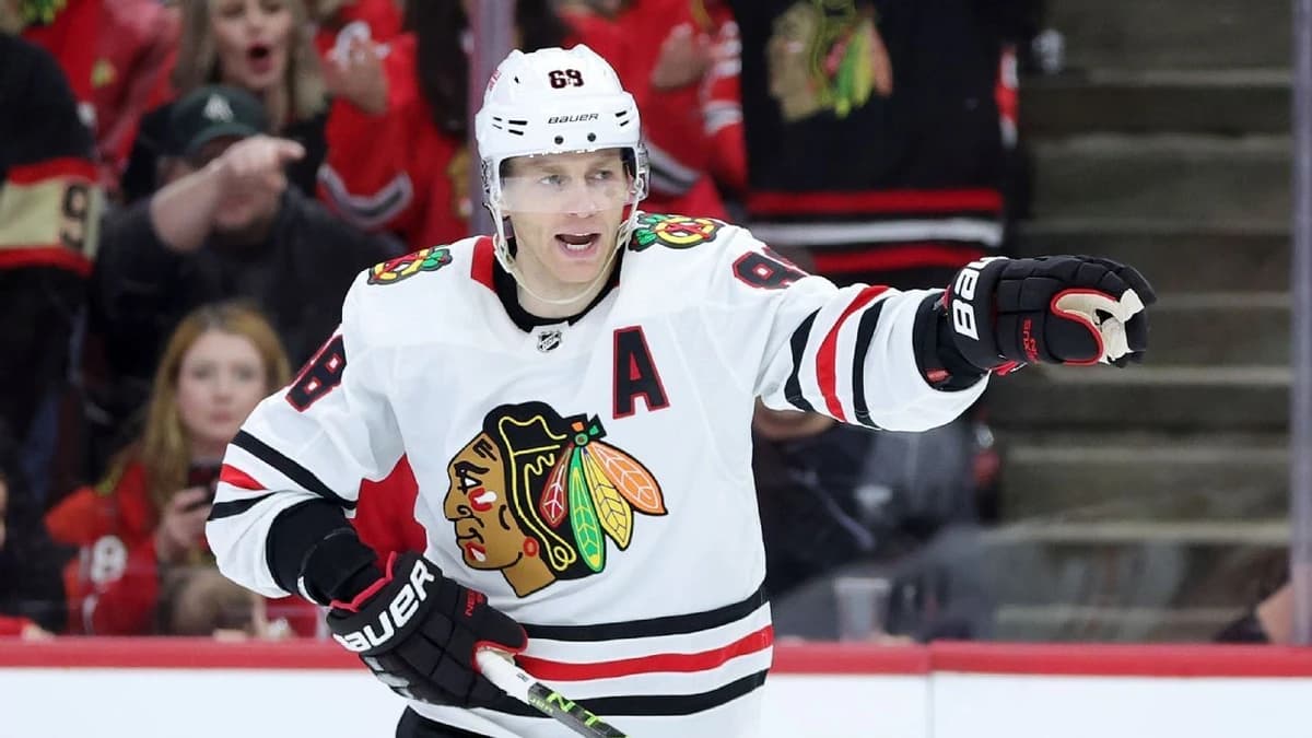 Kane returns for second stint with Blackhawks