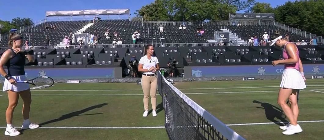 Karolina Muchova - Irina Begu 6-1, 6-1 / Gabriela Ruse - Anna Kalinskaya 7-5, 6-2, turul doi la Homb