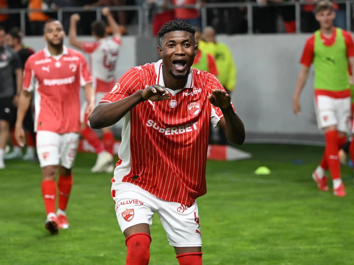 Kennedy Boateng, gata să o trădeze pe Dinamo pentru FCSB. Ce i-a cerut lui Gigi Becali: „Sute de mii