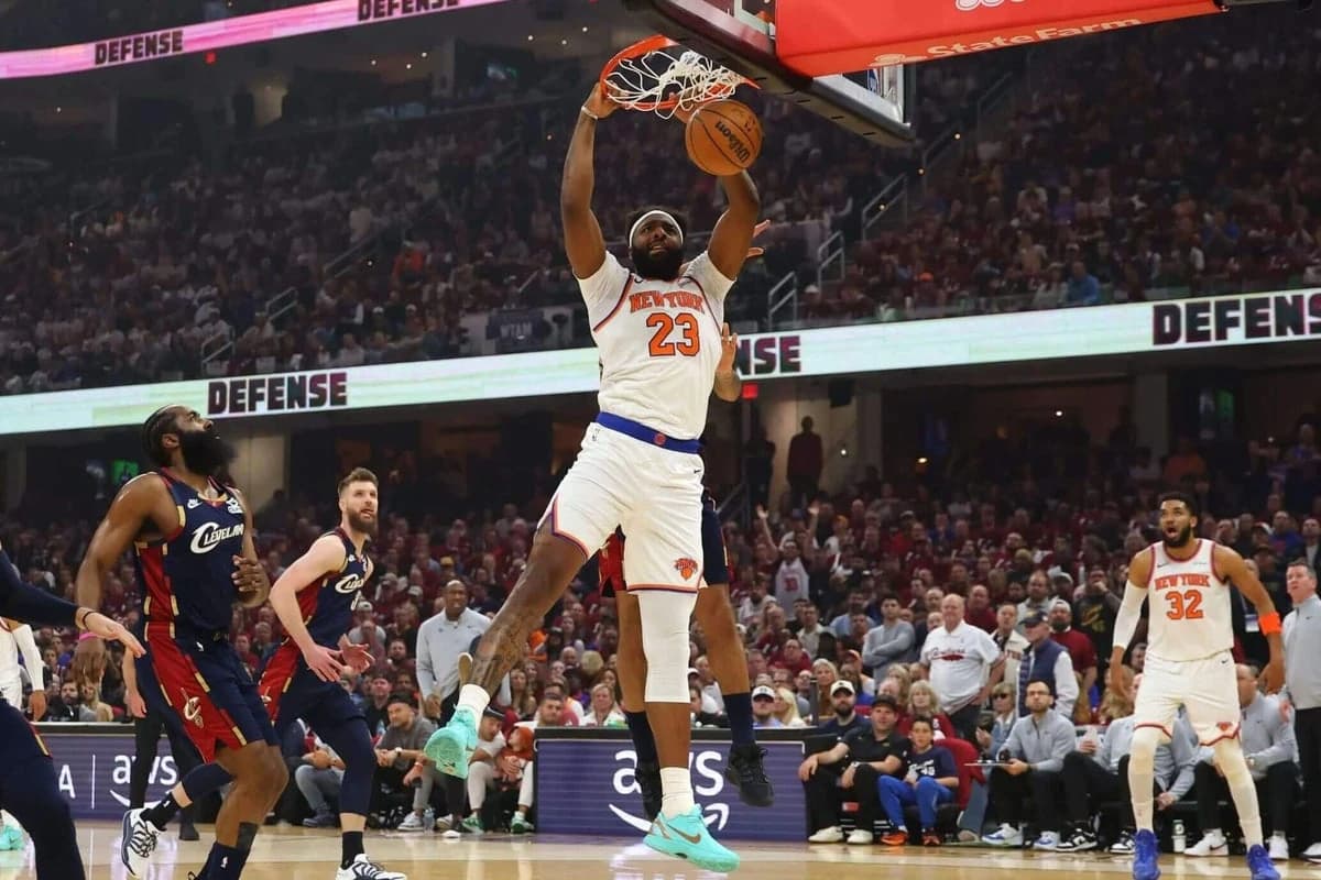 Knicks’ Mitchell Robinson suffers broken pinky finger, NBA Finals status unclear: Sources