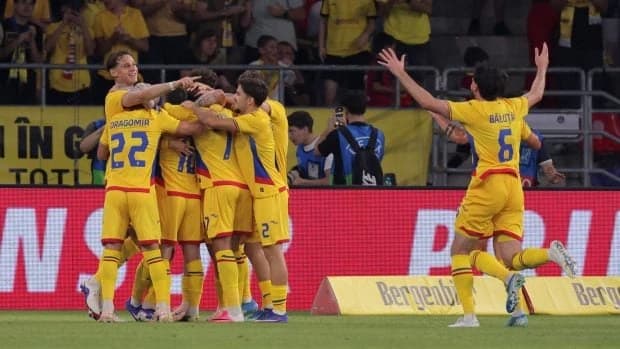 La 33 de ani de la Cardiff, România învinge Țara Galilor și Hagi bifează prima victorie din noul man