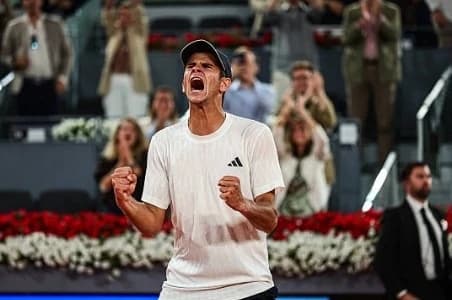 La primul său sezon în ATP, e în sferturi la Madrid. Urmează super-meciul cu liderul mondial