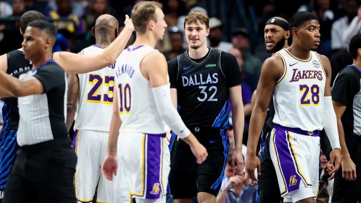 Lakers, Cavaliers, Timberwolves reportedly battling for $46M ex-Warriors NBA champion