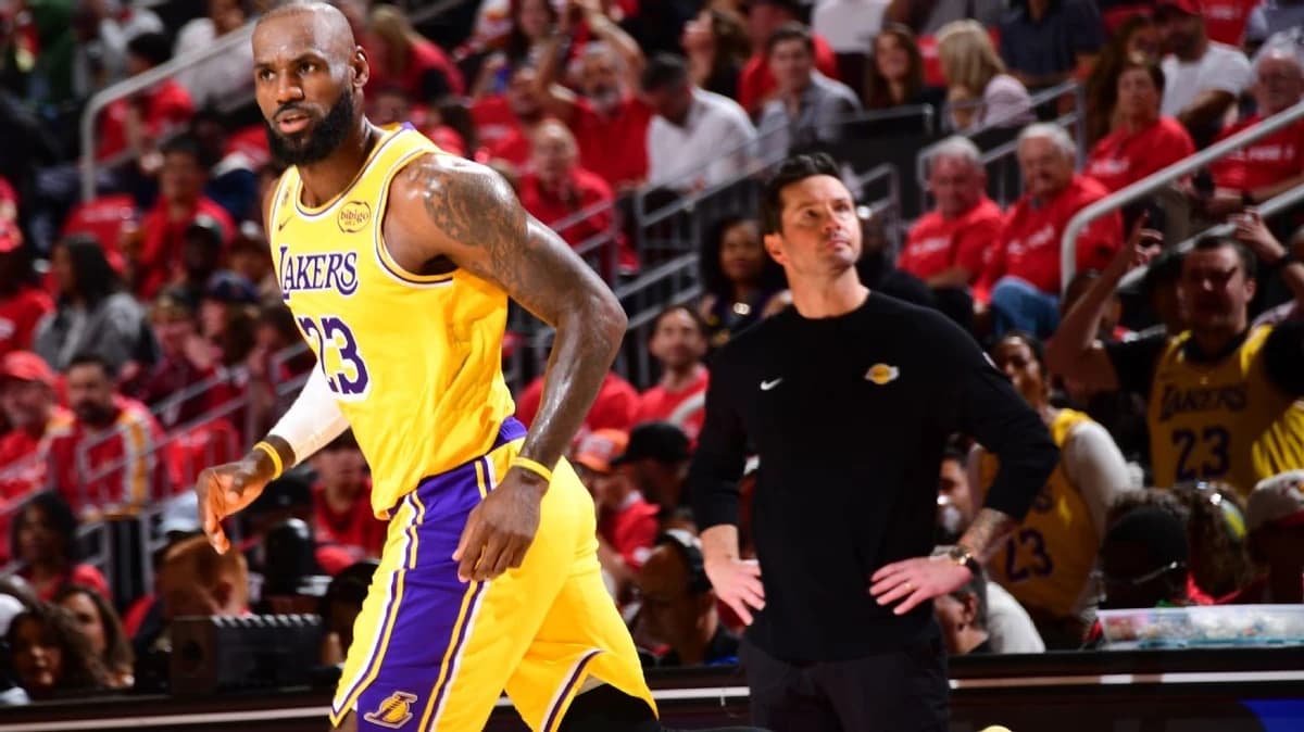 Lakers' last-minute magic keys OT win for 3-0 lead