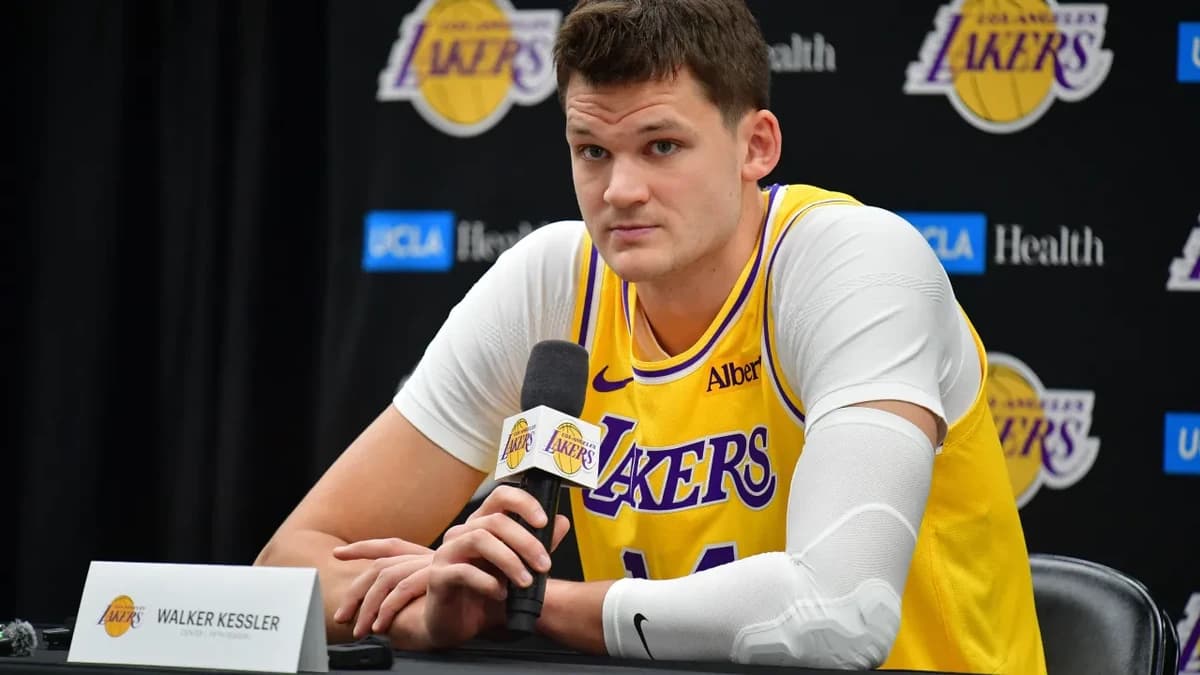 Lakers predicted to trade for Clippers' $30M athletic 3-and-D wing, needed defensive menace