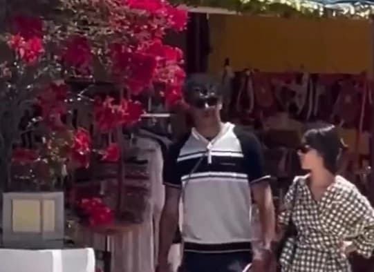 Lamine Yamal, în vacanță alături de un model! Câți ani ar avea noua parteneră
