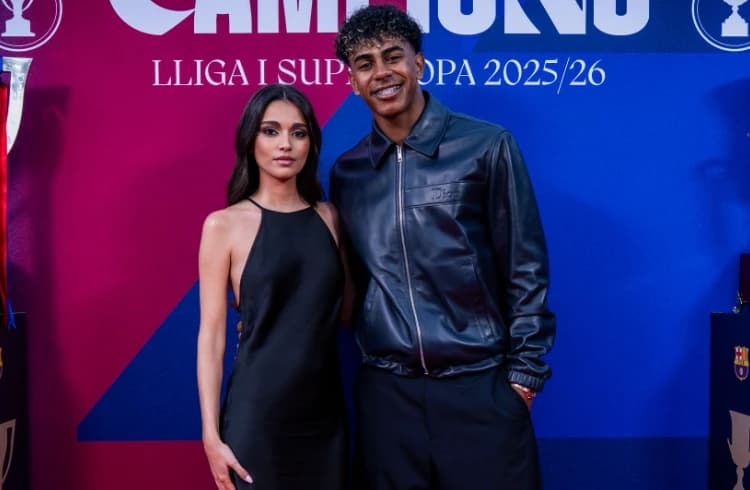 Lamine Yamal nu se mai ascunde! Și-a dus noua iubită la petrecerea de titlu a Barcelonei