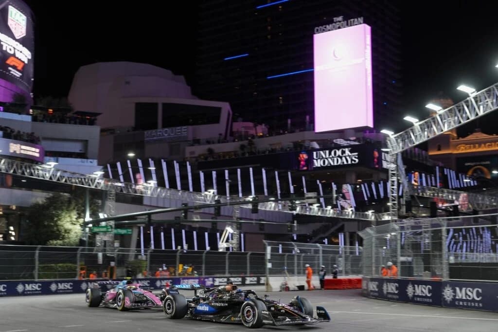 Las Vegas signs 10-year extension for Formula 1 race