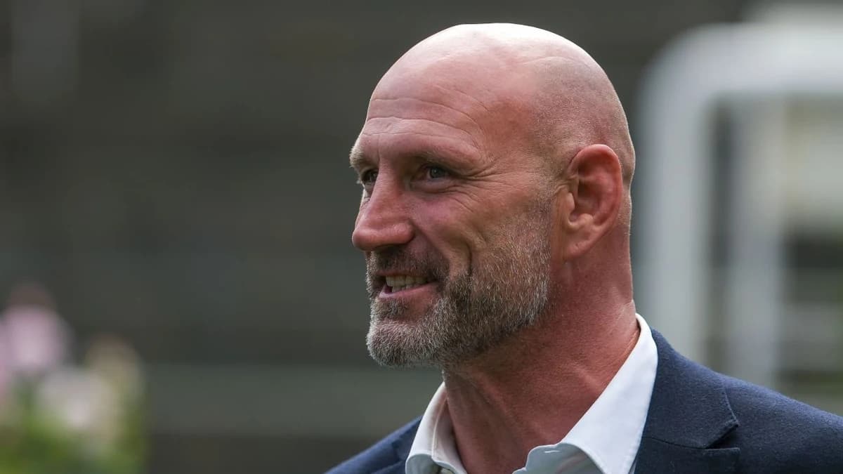 Lawrence Dallaglio's England Rugby World Cup winners medal sold for £54,000
