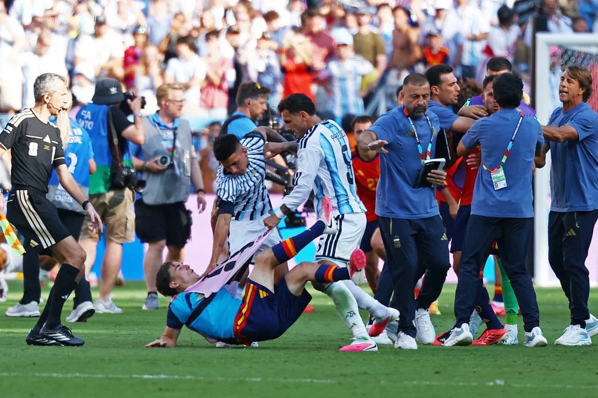 Leandro Paredes sent off after final whistle as Argentina’s World Cup ends with punches and in disgr