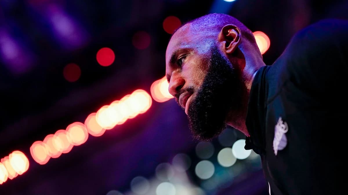 LeBron James heads back East, signs deal with 76ers