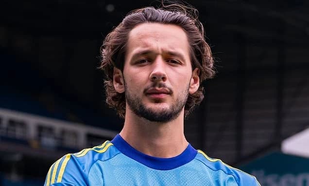 Leeds CONFIRM £45m signing of James Trafford from Man City: England international becomes most expen