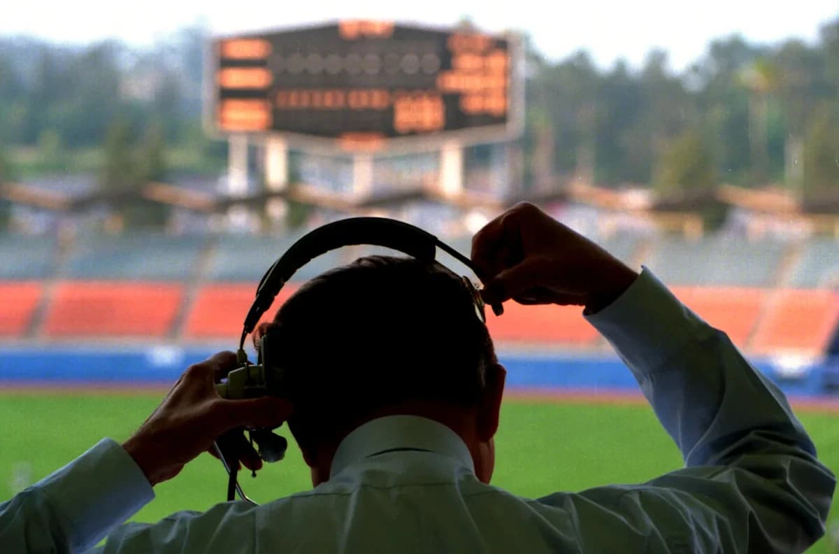 Legendary announcer René Cárdenas, the first Spanish-language broadcaster in MLB history, dead at 96