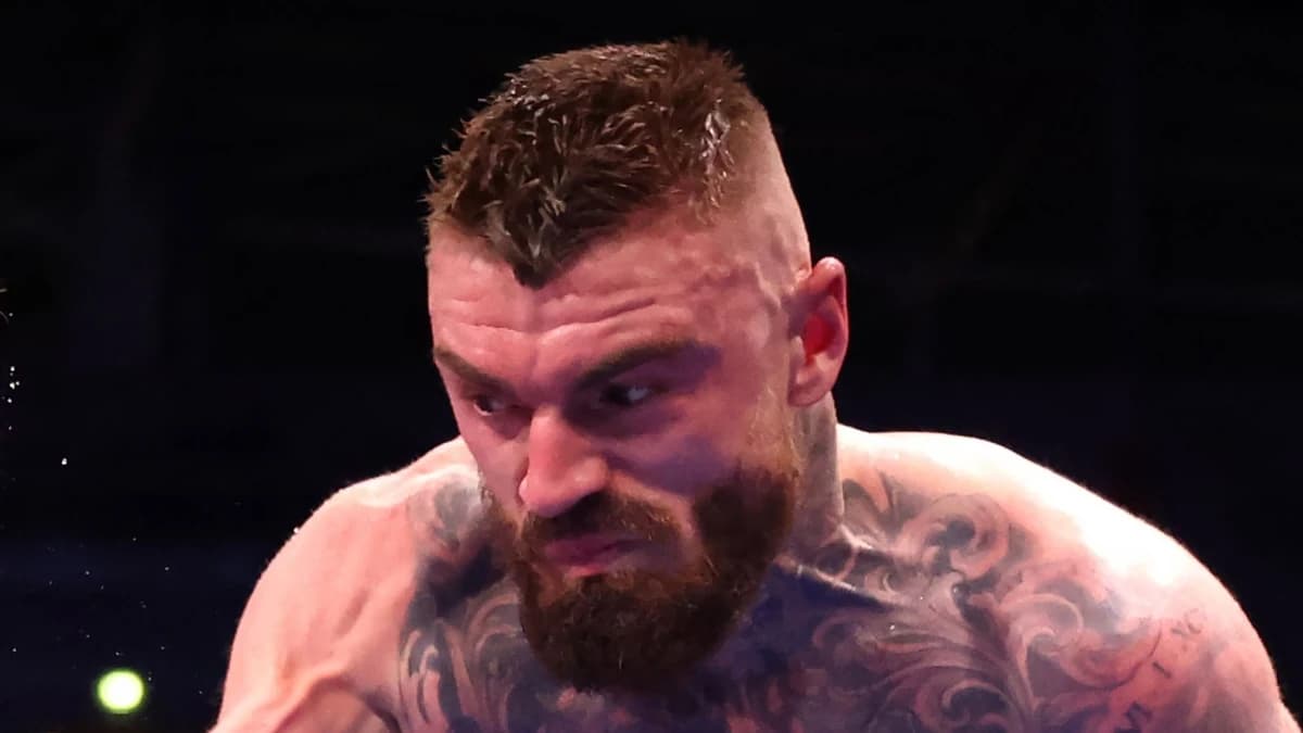 Lewis Crocker loses IBF welterweight world championship and his unbeaten record to Liam Paro on poin