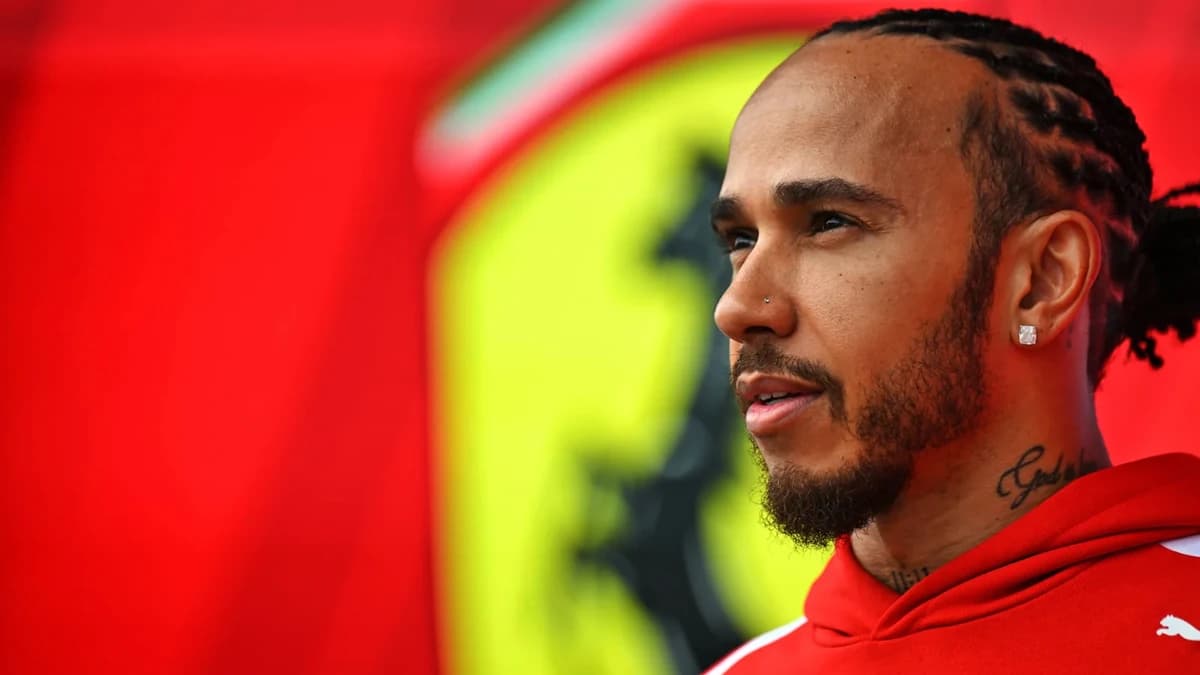 Lewis Hamilton gesture sparks ‘double-standards’ accusation by Max Verstappen teammate
