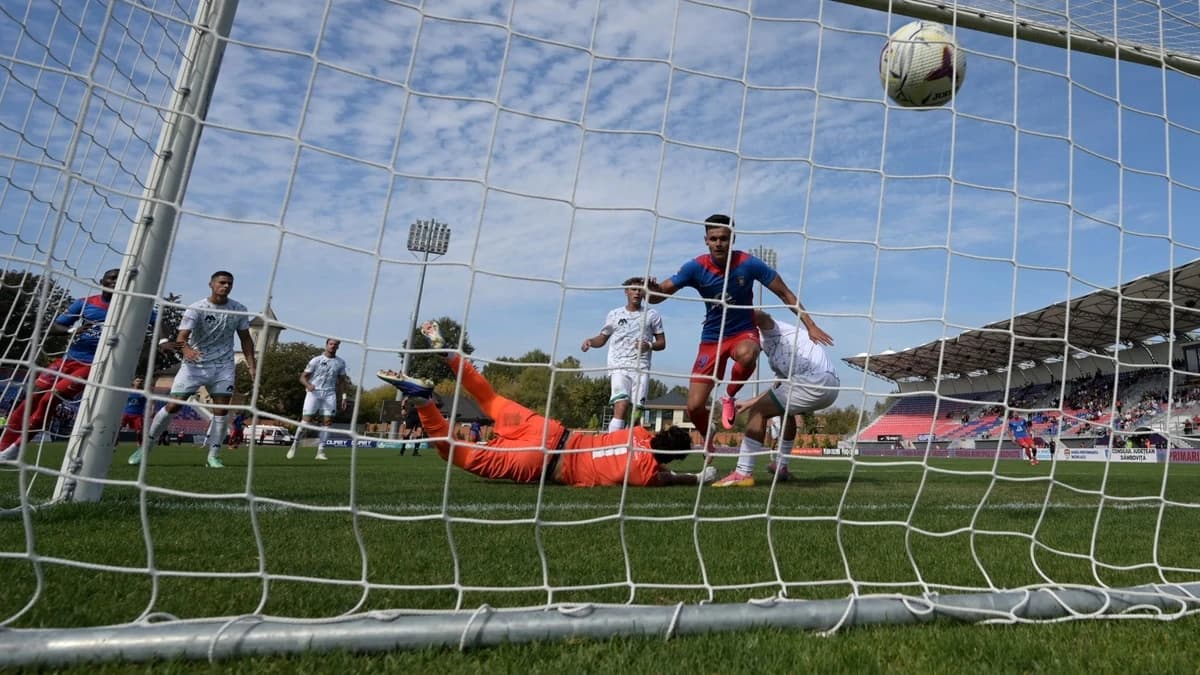 Liga 2, live etapa 9. CSM Reșița – CSM Slatina 3-1. Victorii mari pentru Chindia, Slobozia și Popeșt