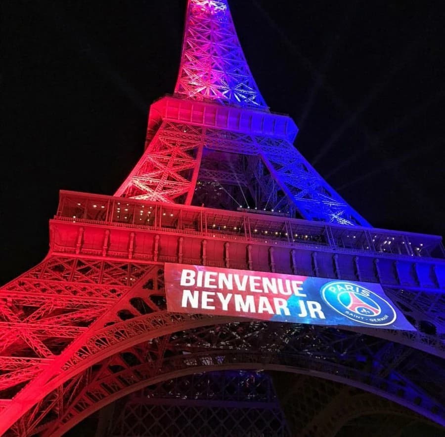 Liga Campionilor: Turnul Eiffel va fi iluminat în culorile lui PSG