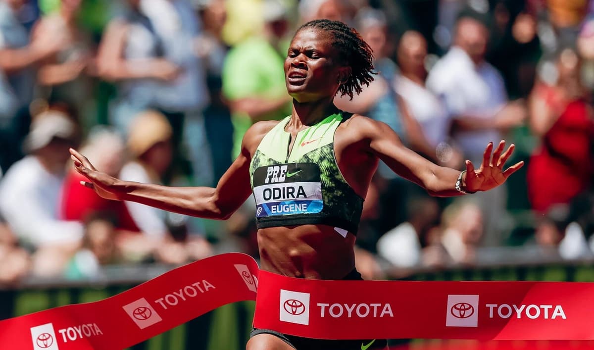 Lilian Odira beats Keely Hodgkinson over 800m again