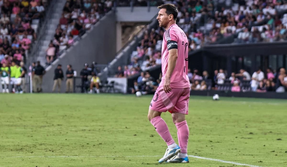 Lionel Messi a revenit pe gazon după moartea tatălui său. Ce s-a întâmplat în jocul cu Leon