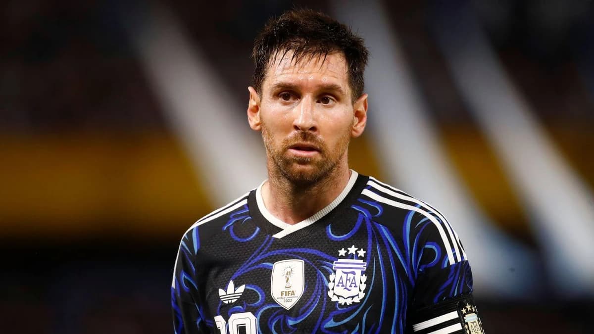 Lionel Messi included in Argentina 55-player provisional World Cup squad