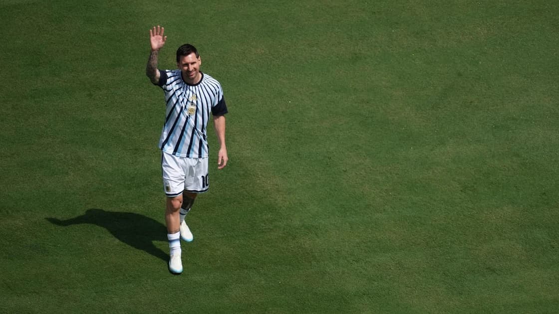 Lionel Messi Reveals Argentina Jersey With Gold Numbers in Video Ahead of Final International Match
