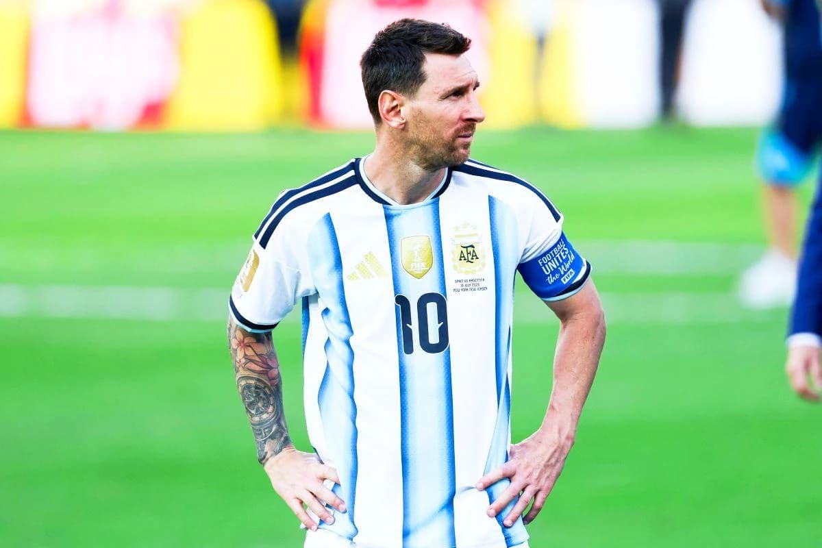 Lionel Messi se retrage pe termen nedeterminat din fotbal