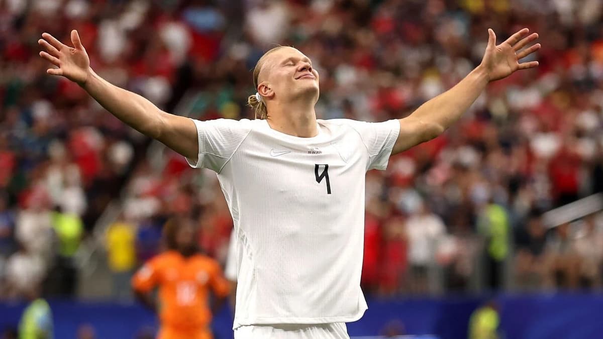 Live updates: France, Spain meet with World Cup fi...