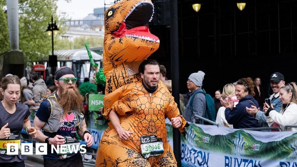 London Marathon breaks fundraising record again