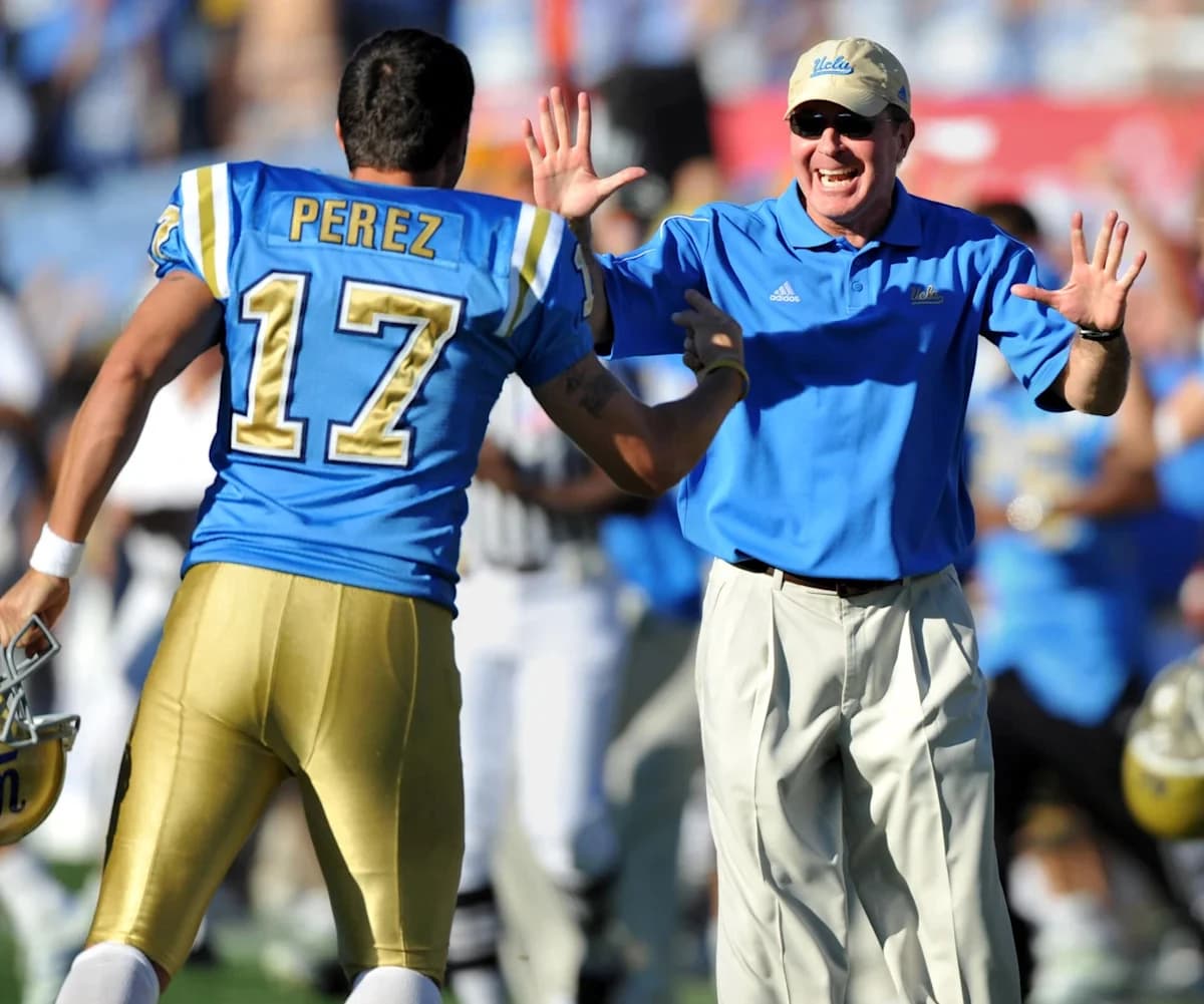 Longtime NFL, college coach dies suddenly at 64