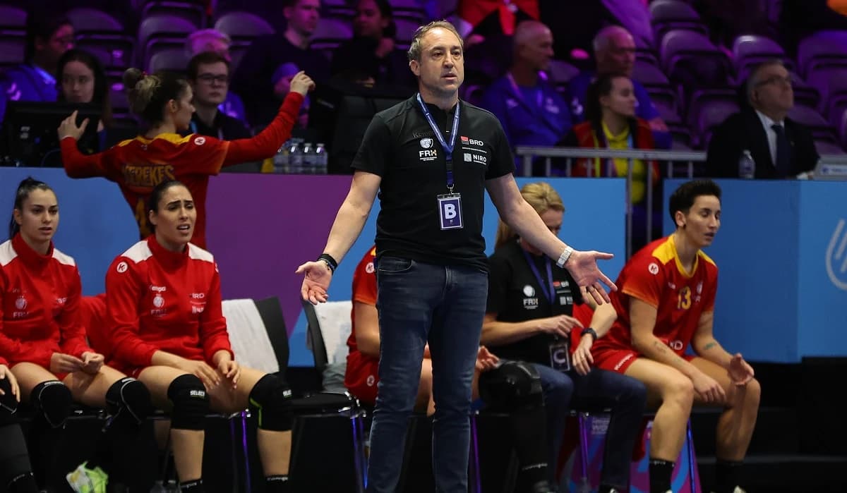Lotul lărgit al României pentru Campionatul European de handbal feminin! Jucătoarele convocate de Ov