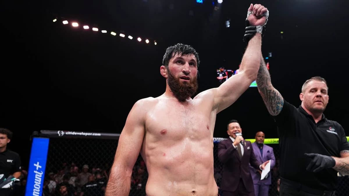 Magomed Ankalaev dominates Bogdan Guskov in bounce-back win