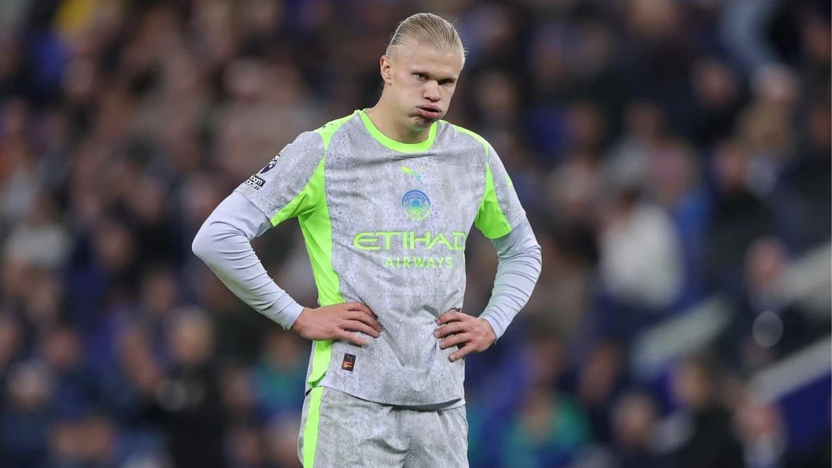 Man City's Premier League title chances take huge blow in crazy draw with Everton as door opens for
