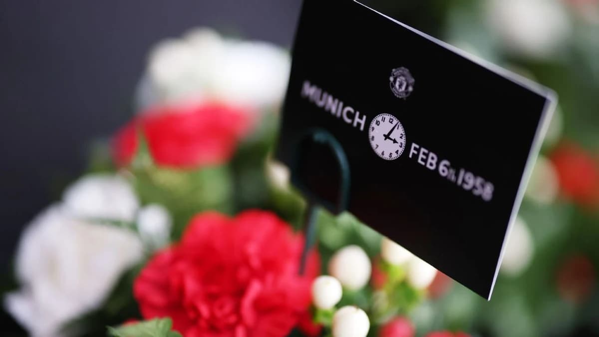 Man Utd Munich air disaster memorial vandalised
