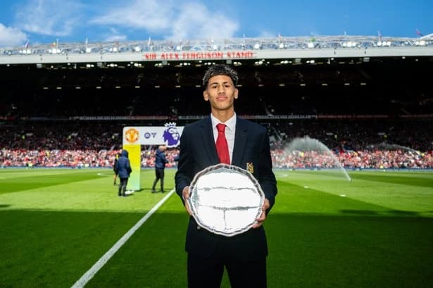 Man Utd news: Barcelona make position clear on JJ Gabriel and academy star signs pro contract