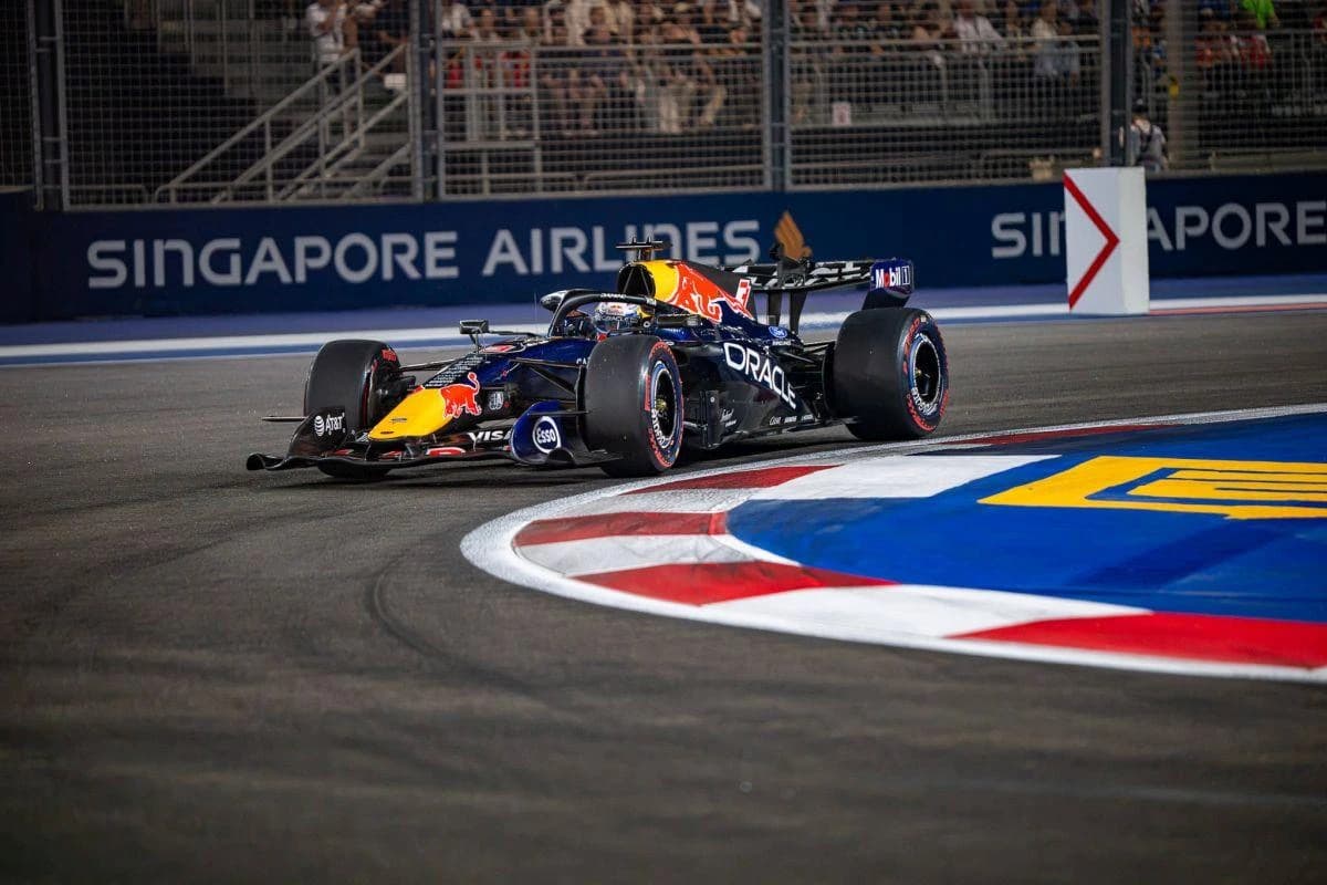 Marele Premiu de la Singapore » Max Verstappen a câștigat a doua cursă consecutivă