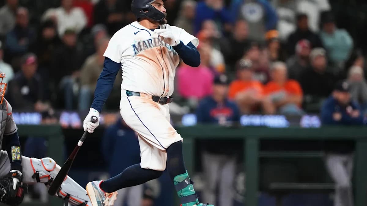Mariners rally past Astros 6-5 in 10 innings to keep faint playoff hopes alive