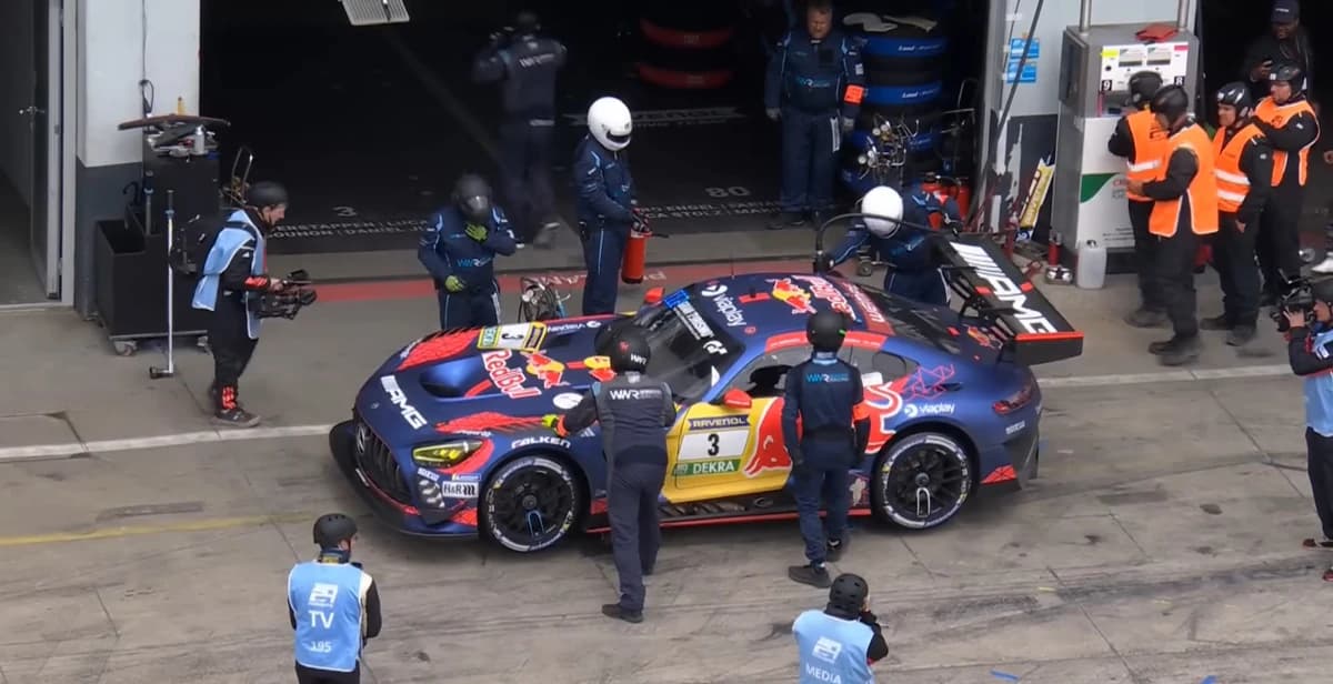 Max Verstappen, locul 37 la Nurburgring după ce o defecțiune mecanică a detronat Mercedesul #3 din p