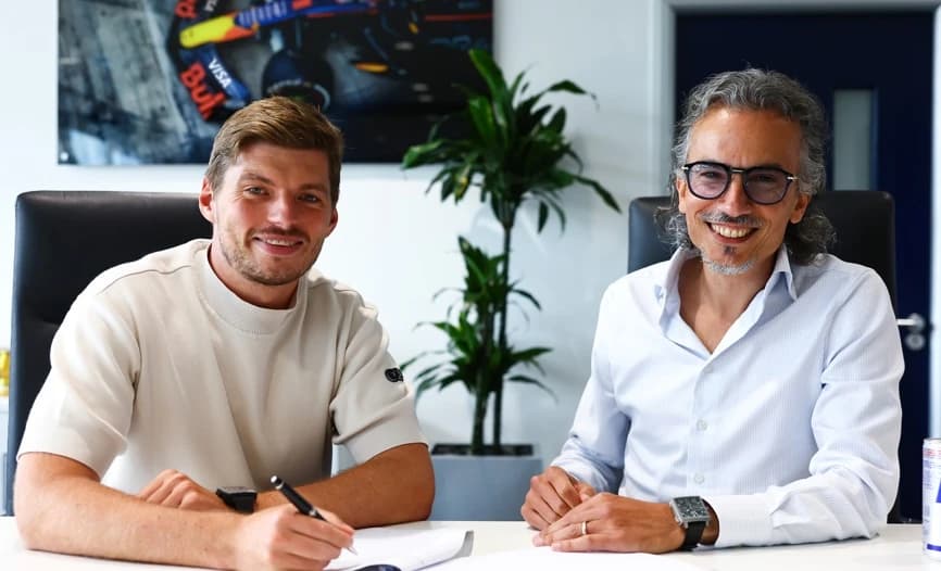 Max Verstappen şi-a prelungit contractul cu Red Bull
