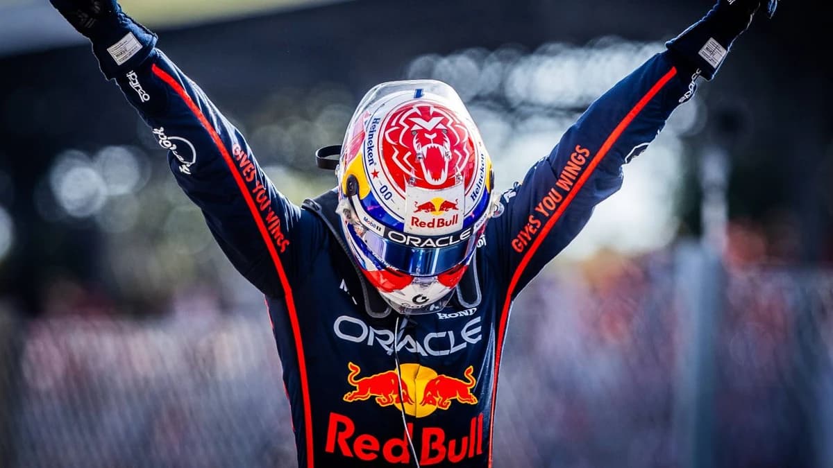 Max Verstappen și-a prelungit contractul cu Red Bull până în 2030!