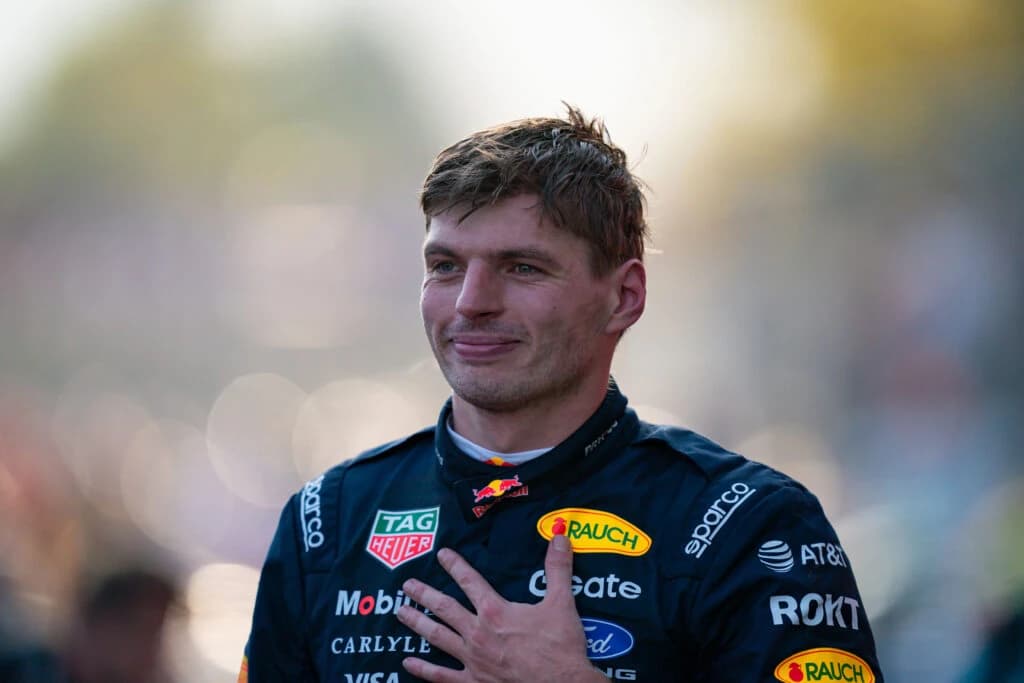 Max Verstappen va concura împotriva lui Valentino Rossi la etapa finală din GT World Challenge