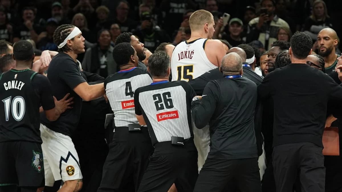 McDaniels' late layup irks Jokic in Nuggets' loss