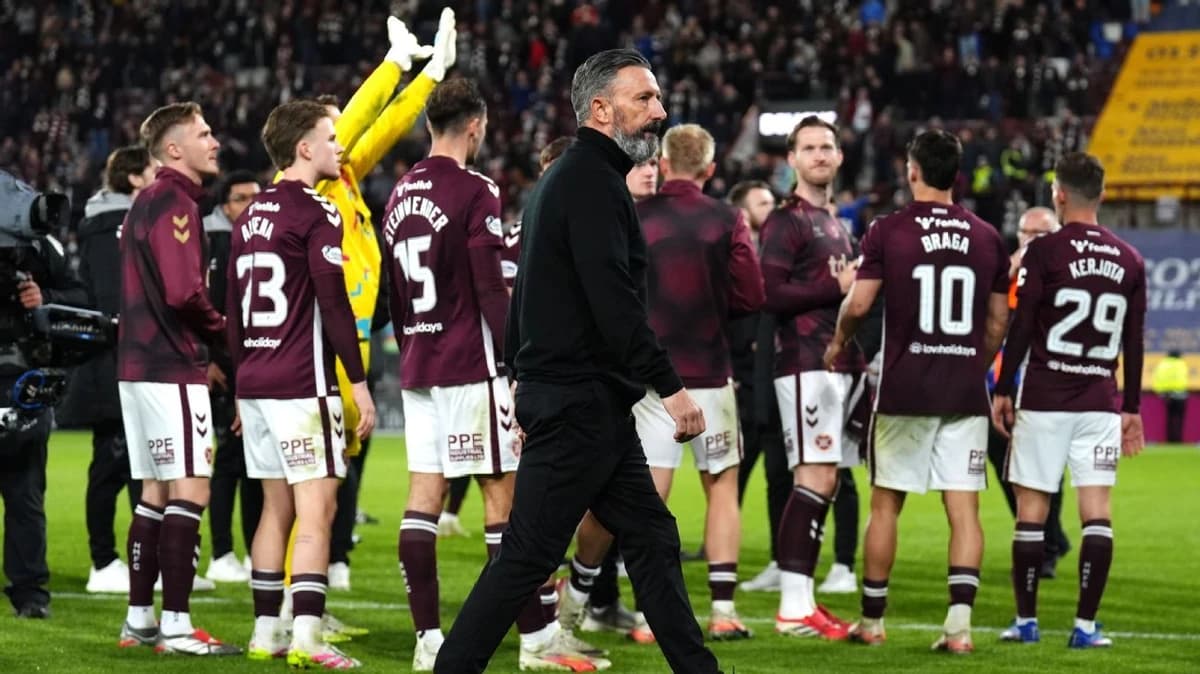 McInnes urges Hearts players to 'rip up script'