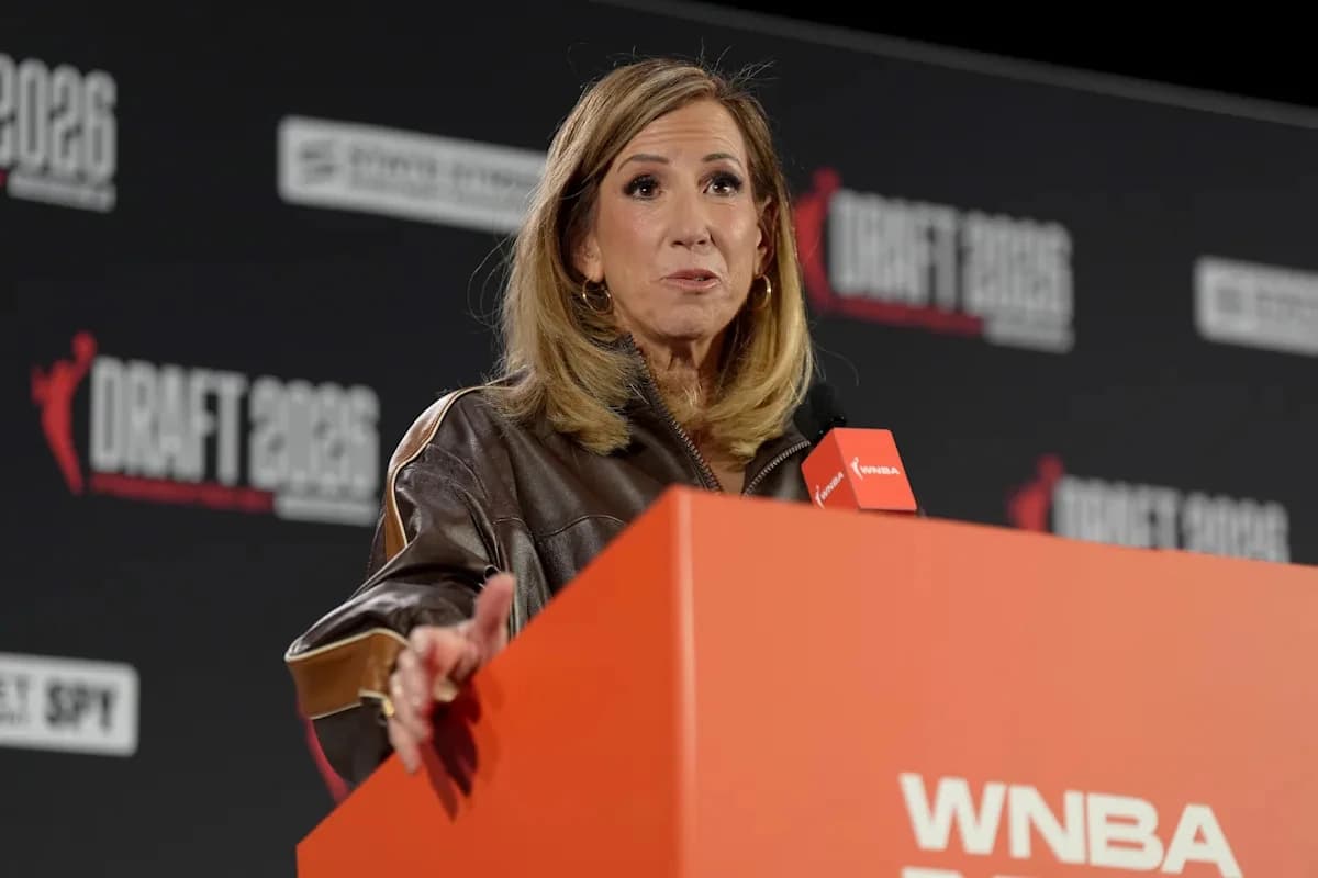 Meeting reportedly set for WNBA commissioner Cathy Engelbert, WNBPA to discuss league's online haras