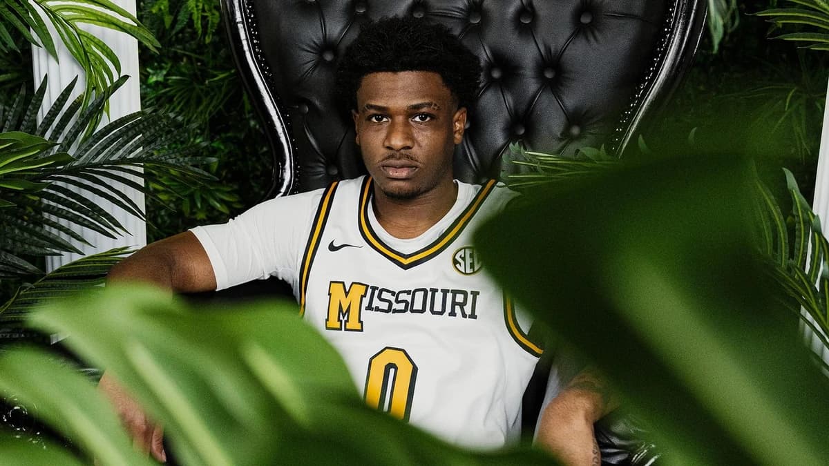 Men’s Basketball Signs Jordan Crawford