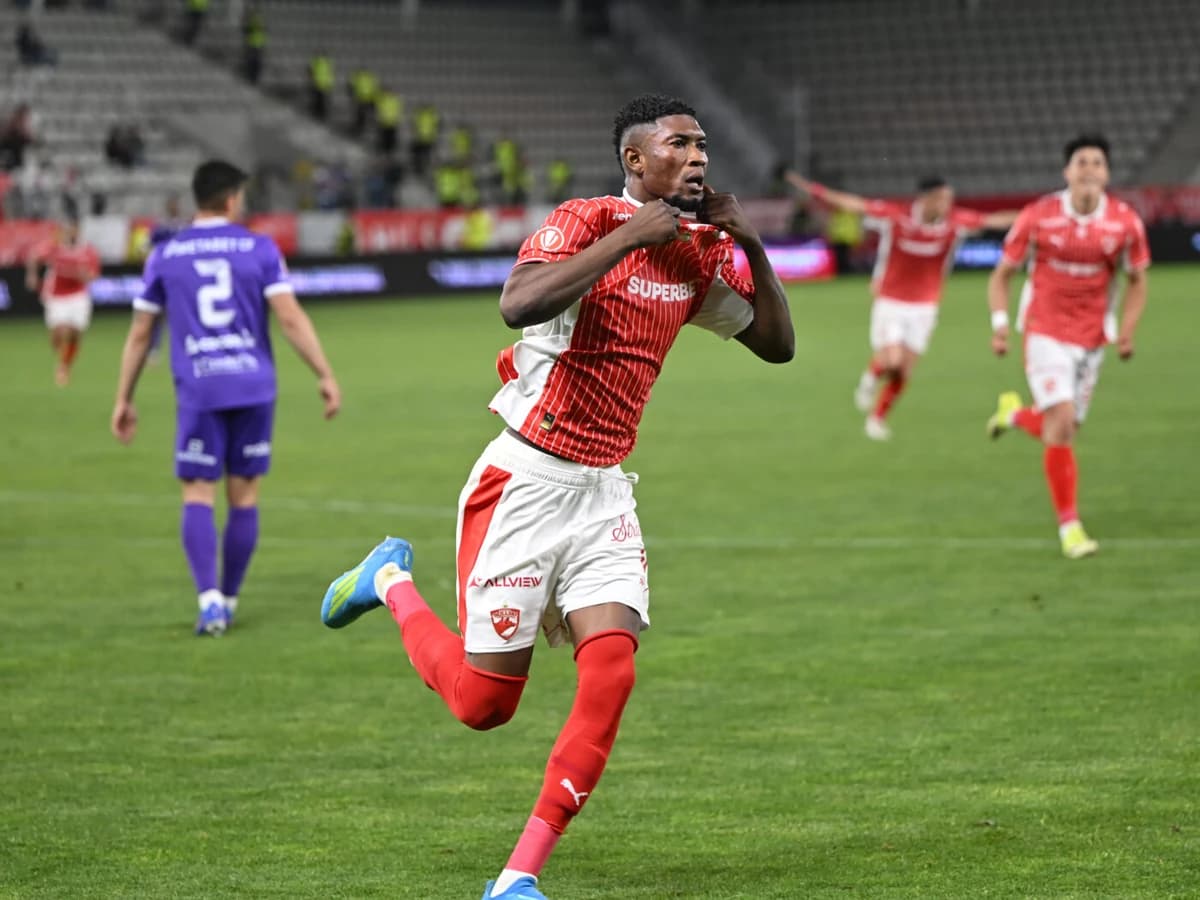 MERCATO După Gnahore, a semnat şi Kennedy Boateng! Foştii jucători de top ai lui Dinamo şi-au găsit