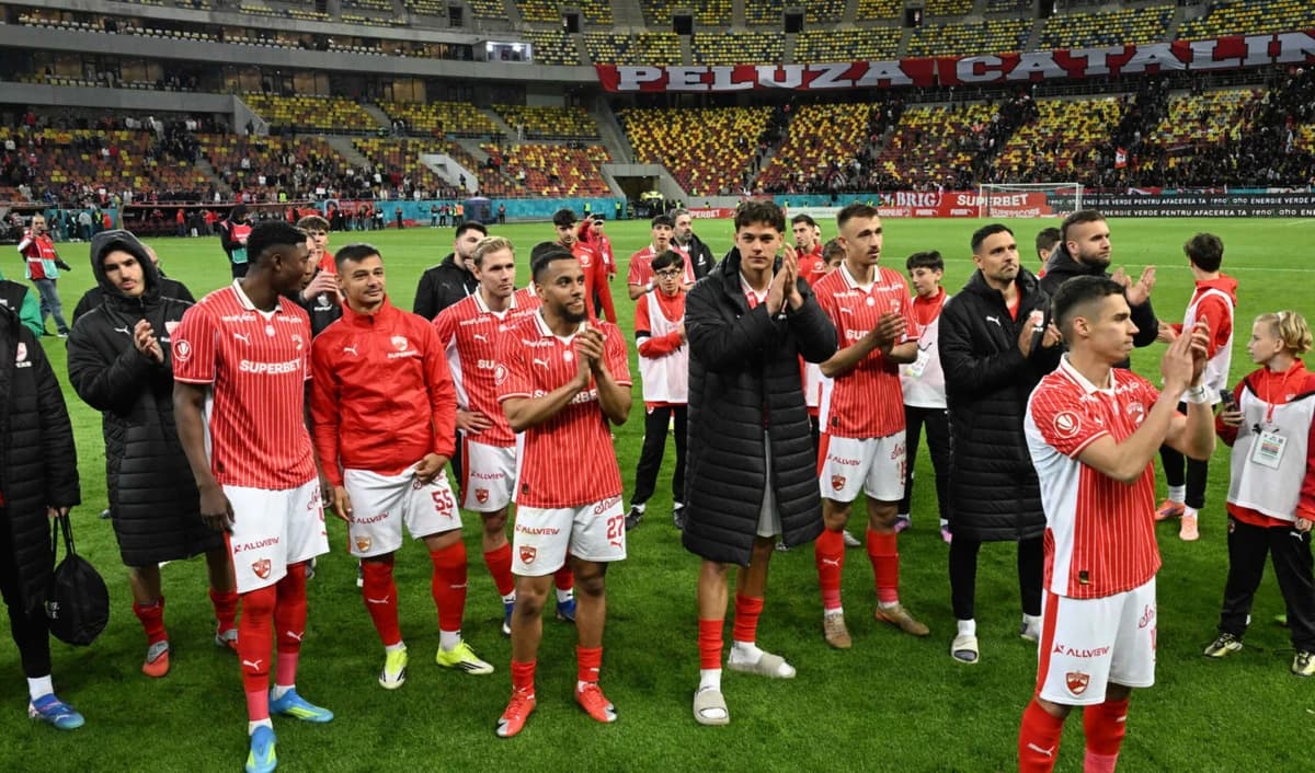 MERCATO Titularul lui Dinamo este aproape de un transfer în Rusia: „câinii” i-au găsit deja înlocuit