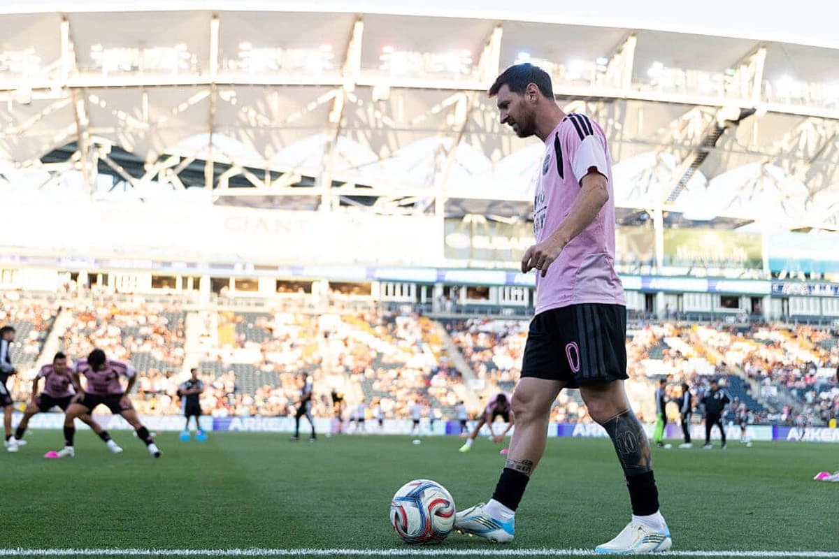 Messi fined by MLS for striking opponent; Cavan Sullivan’s red card rescinded