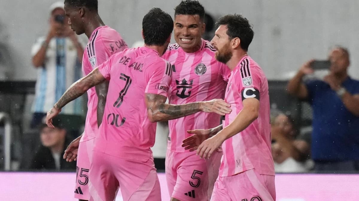 Messi logs 2 assists for Inter Miami in first match since retiring from international soccer