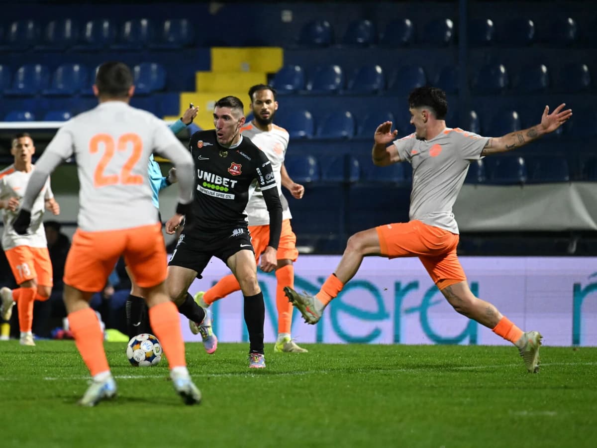 Metaloglobus – Hermannstadt 1-0, în etapa 8 din play-out-ul Superligii. Abbey deschide scorul pentru