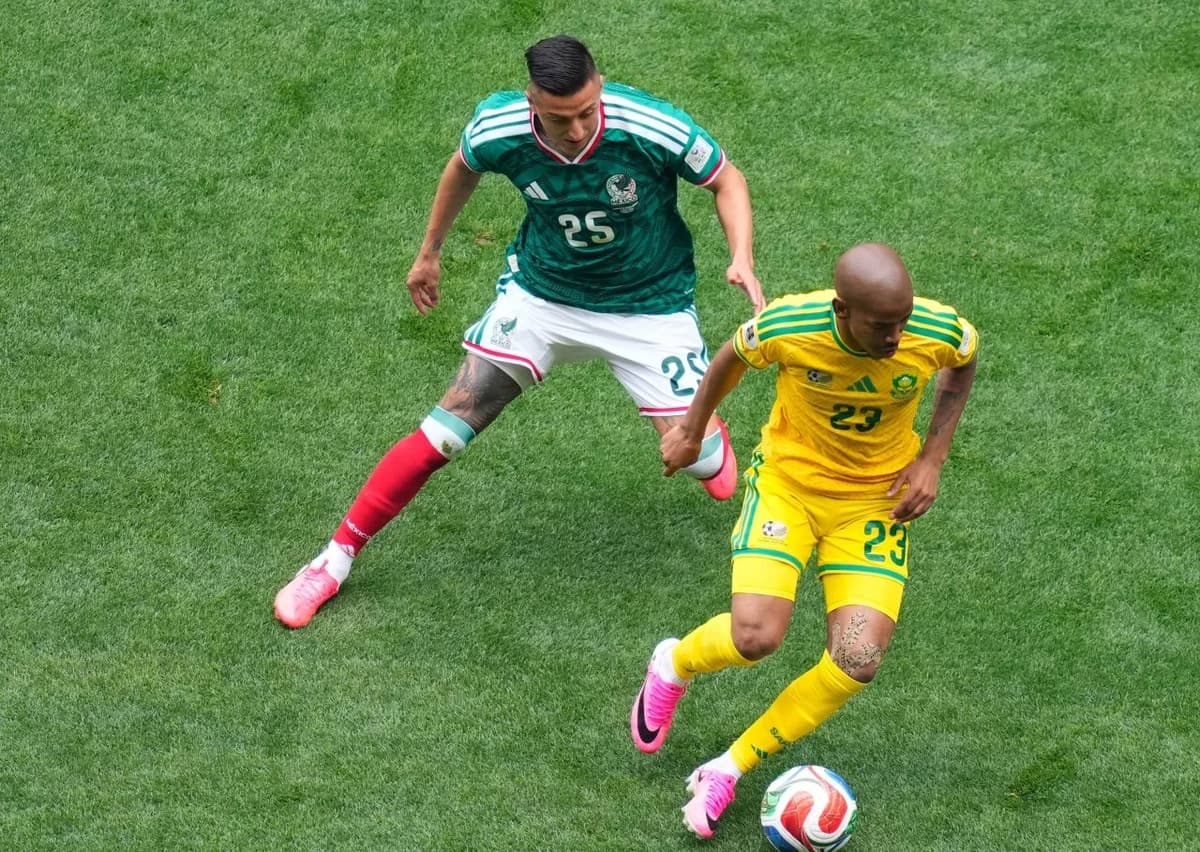 Mexic - Africa de Sud 1-0! Quinones a deschis scorul